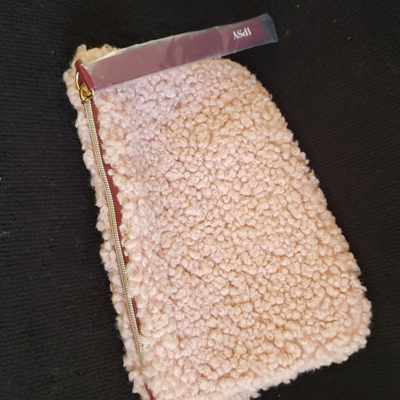 🥳3/20🥳 - IPSY Pink Cosmetic/Make Up Bag - New - Picture 3 of 6